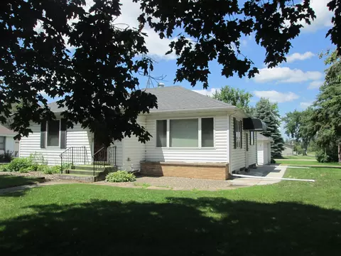 722 Pine St, Kenyon, MN 55946 photo 4