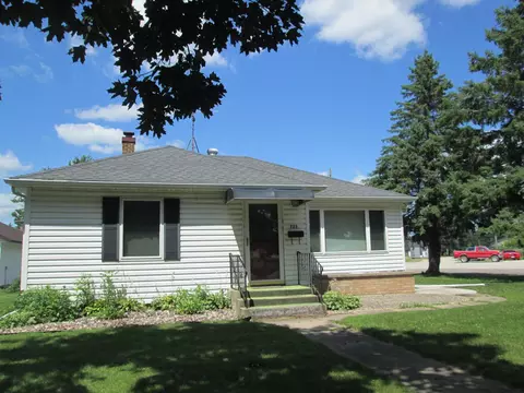 722 Pine St, Kenyon, MN 55946 photo 2