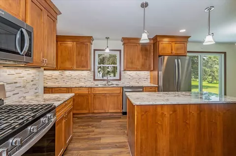 2 Windsor St, Superior, WI 54880 photo 9