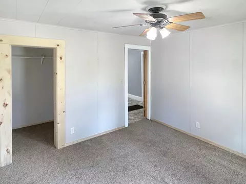 314 S 6th St, Marshall, MN 56258 photo 9