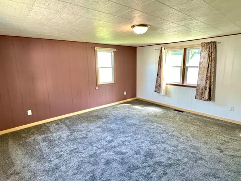 314 S 6th St, Marshall, MN 56258 photo 11
