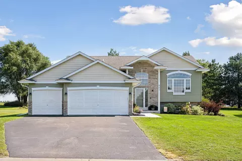 862 Mallard St NE, Hanover, MN 55341
