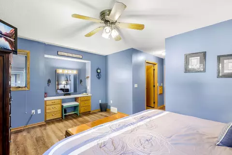 Bedroom - 3525 Culver Trl, Faribault, MN 55021 photo 3 of 5