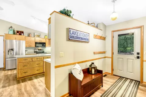 Entry Way - 3525 Culver Trl, Faribault, MN 55021 photo 1 of 6