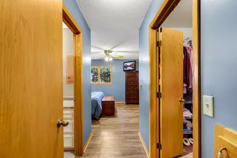 Entry Way - 3525 Culver Trl, Faribault, MN 55021 photo 4 of 6