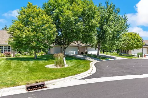 1551 Carleton Dr, Hastings, MN 55033