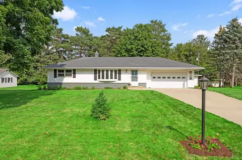 2810 Beam Ln, Eagan, MN 55121