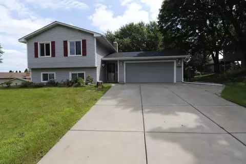 15938 Harwell Ave, Apple Valley, MN 55124