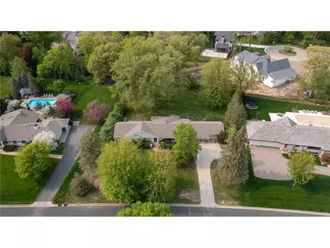 6212 Parkwood Rd, Edina, MN 55436