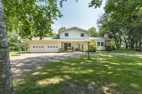 2813 Lakewood Dr, Fergus Falls, MN 56537