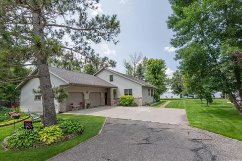 44753 Nitche Lake Rd, Perham, MN 56573