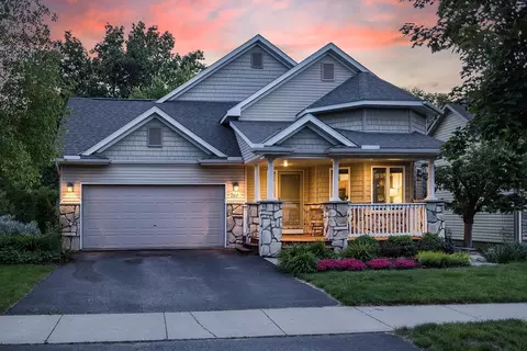 751 7th St, Chaska, MN 55318 photo 2