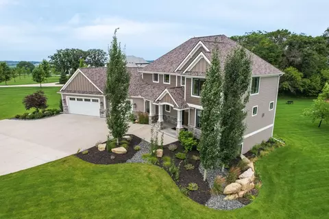 5241 Millie Rd SW, Rochester, MN 55902