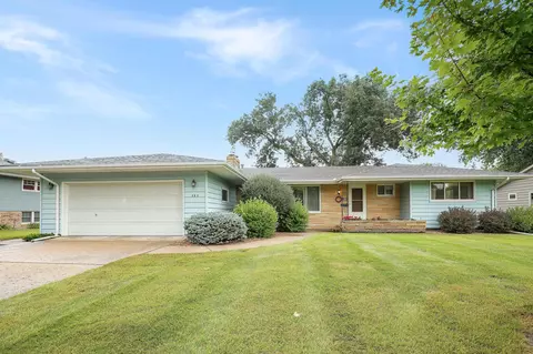 205 Sunrise Ave N, New Prague, MN 56071