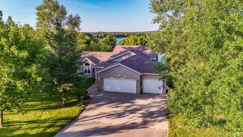 30225 Wing Trl, Vergas, MN 56587