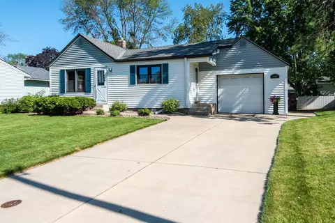 504 18th St W, Hastings, MN 55033