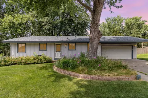 14379 Garrett Ave, Apple Valley, MN 55124