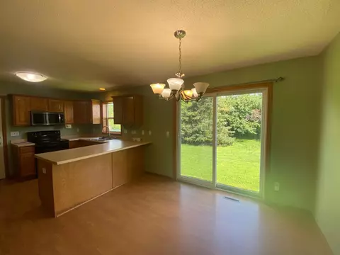 810 3rd Ave NE, Plainview, MN 55964 photo 8