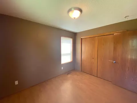 810 3rd Ave NE, Plainview, MN 55964 photo 11