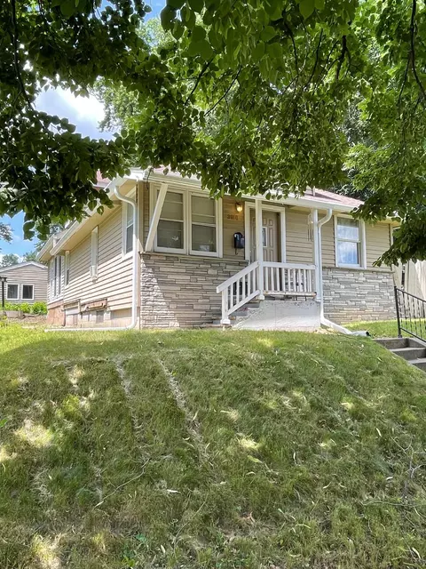 3916 Tyler St NE, Columbia Heights, MN 55421