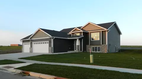 2111 6th Ave NE, Kasson, MN 55944