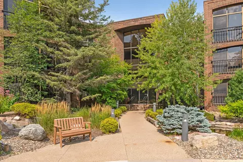 5601 Dewey Hill Rd #203, Edina, MN 55439