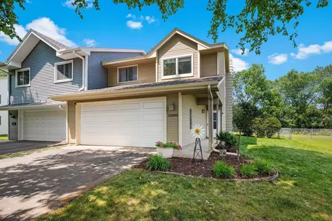 15330 Lesley Ln, Eden Prairie, MN 55346