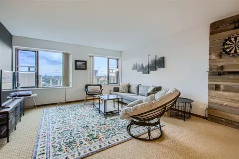 19 S 1st St #B1102, Minneapolis, MN 55401
