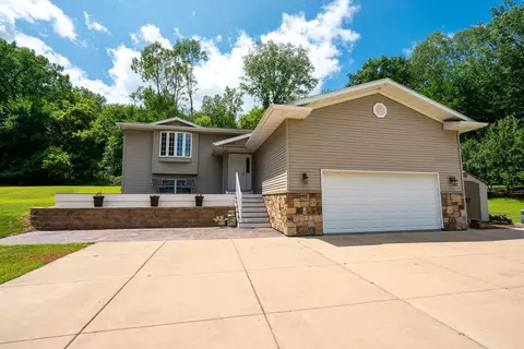 s559 County Road H, Mondovi, WI 54755