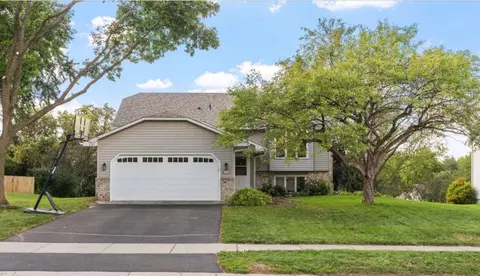 6420 Duck Lake Rd, Eden Prairie, MN 55346