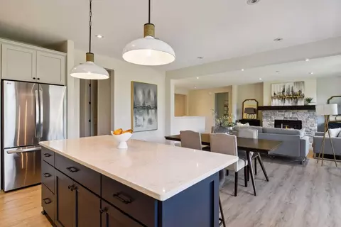 Kitchen - 4367 Hawks Pt, Minnetrista, MN 55331 photo 6 of 6