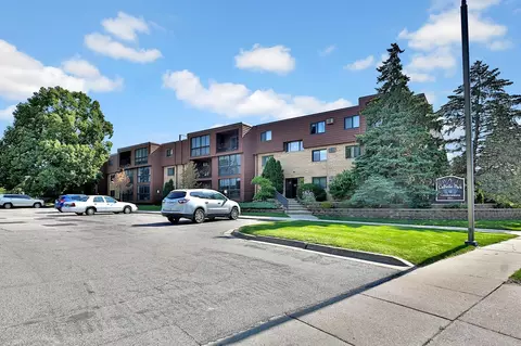 1011 41st Ave NE #123NE, Columbia Heights, MN 55421