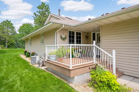 2190 Silver Ln, New Brighton, MN 55112
