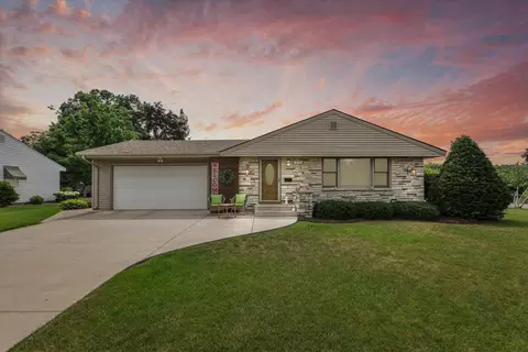 904 Washington St, Anoka, MN 55303