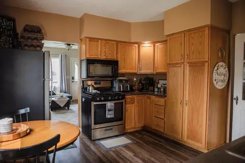308 E 9th St, Morris, MN 56267 photo 10