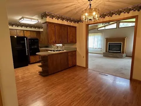 838 Des Moines Dr, Windom, MN 56101 photo 11