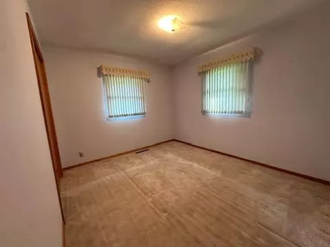 838 Des Moines Dr, Windom, MN 56101 photo 18