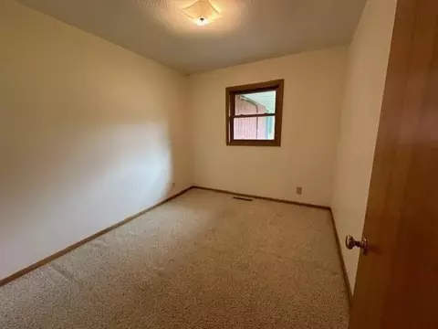 838 Des Moines Dr, Windom, MN 56101 photo 16