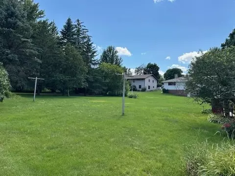 838 Des Moines Dr, Windom, MN 56101 photo 3