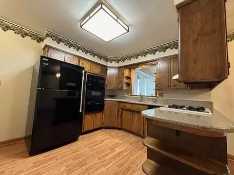 838 Des Moines Dr, Windom, MN 56101 photo 12