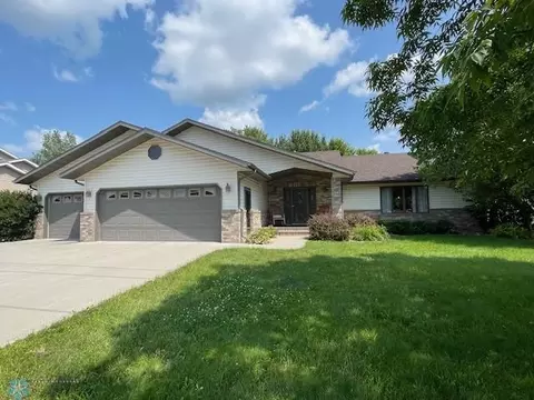 1020 Main St, Breckenridge, MN 56520