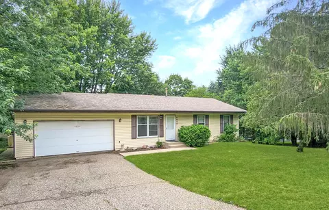 6830 Baker Rd, Eden Prairie, MN 55346
