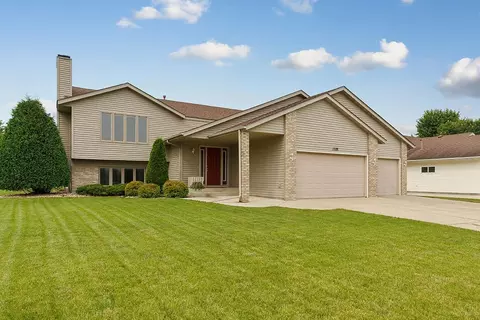 1328 19th St SW, Faribault, MN 55021