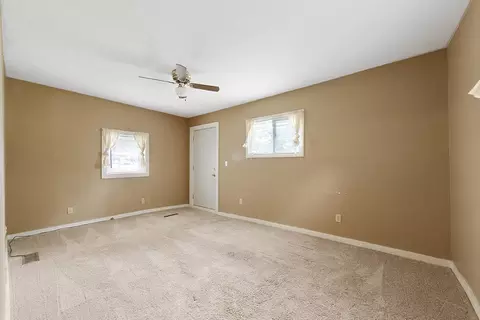629 6th St NW, Faribault, MN 55021 photo 9