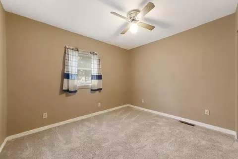 629 6th St NW, Faribault, MN 55021 photo 16