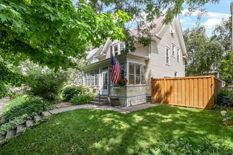 1781 Laurel Ave, Saint Paul, MN 55104