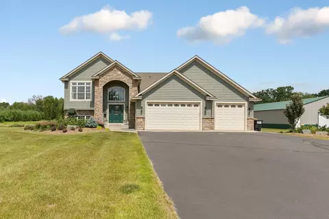 8515 Ryan Lake Dr NE, Stacy, MN 55079