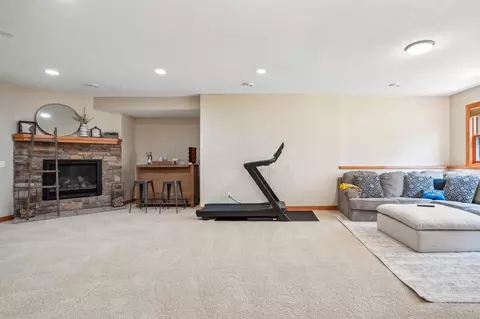 4896 Biscayne Ave, Eagan, MN 55123 photo 48