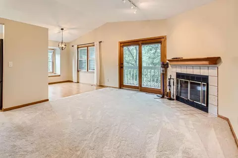 1856 Southpointe Ter #B1856, Eagan, MN 55122