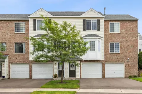 4825 Elm Dr N #2, Hugo, MN 55038